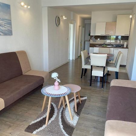 Nemira Beach Apartments أوميس المظهر الخارجي الصورة
