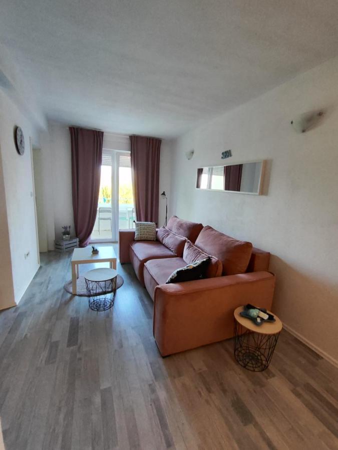 Nemira Beach Apartments أوميس المظهر الخارجي الصورة
